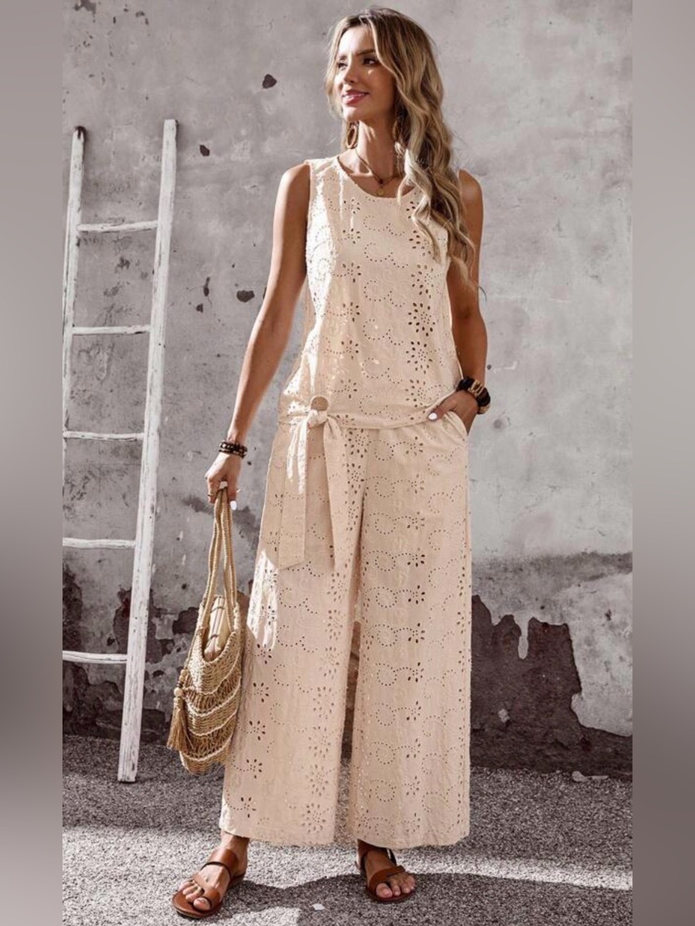 Women’s Cream Eyelet 2-Piece Set - XL - Picture 4 of 11